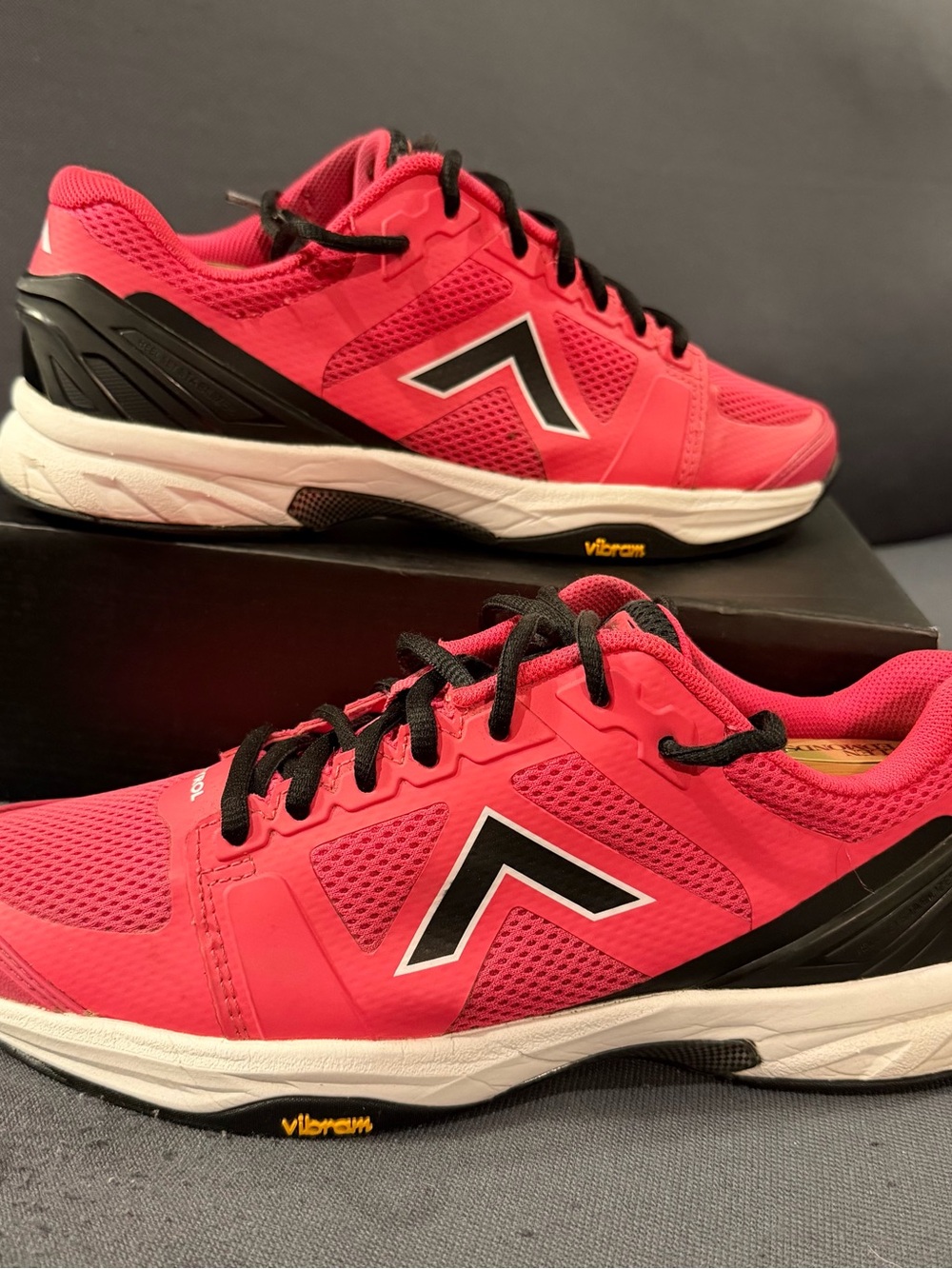TYR Women's Bright Pink and Black Athletic Lace-Up Trainers